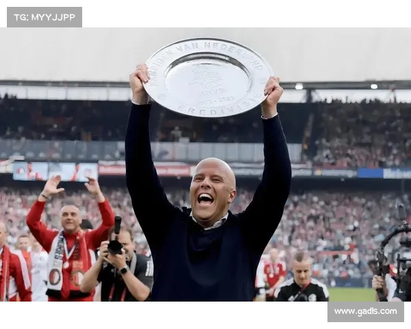 揭开波切蒂诺执掌热刺关键决策背后不为人知的深层故事脉络全景展