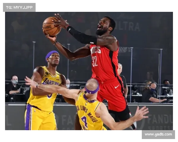 如何根据球队需求评估哈登交易报价并制定合理交易策略