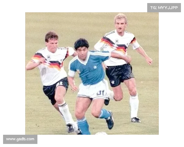 德国与巴西世界杯决赛传奇对决回顾与深度分析足球历史中的经典时刻